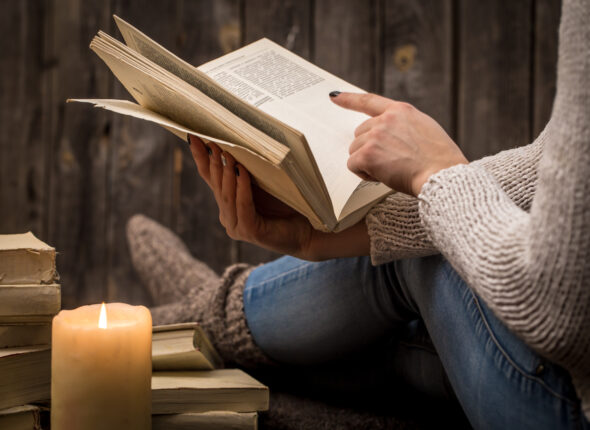 girl with books